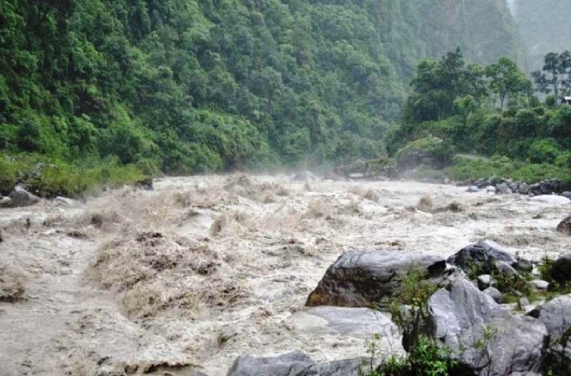 Marsyangdi River Blasting Fails in Manang; Machinery Deployed
