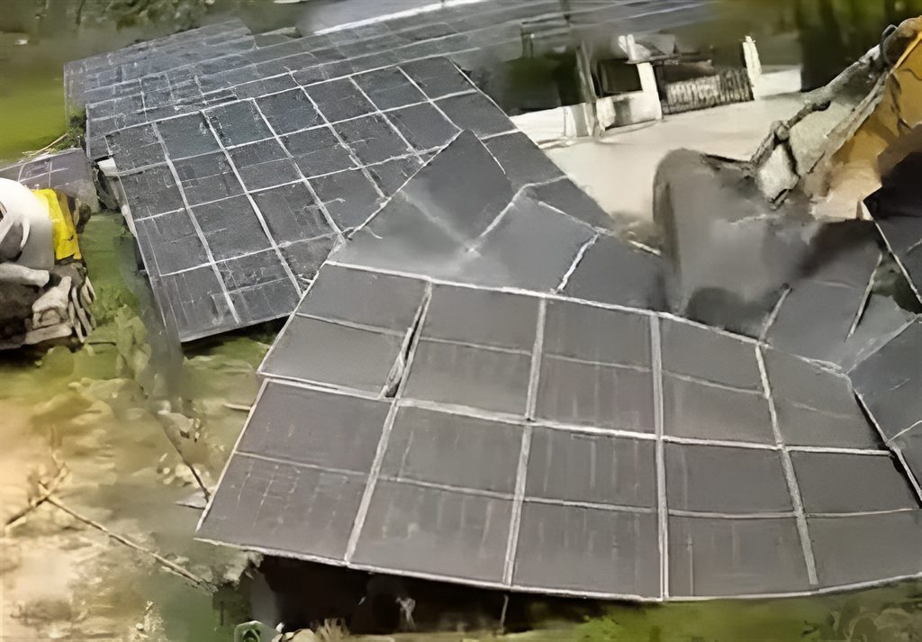 Israeli forces bombed southern Lebanese villages and destroyed vital solar panels in Debel that powered town water pumps, sparking international criticism.