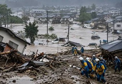 Typhoon Dujuan Kills 9, Leaves 4 Missing Near Tokyo