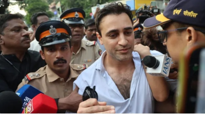 Actor Imran Khan addressing reporters in Mumbai following legal proceedings regarding his OCI status and deportation notice